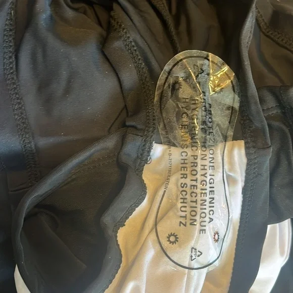 NWT - COCOPEAR Women's Elegant Crossover One Piece Skirted Swimsuit - Picture 7 of 9